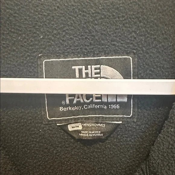 The North Face Men's Black Denali Fleece Performance Jacket - Picture 4 of 4